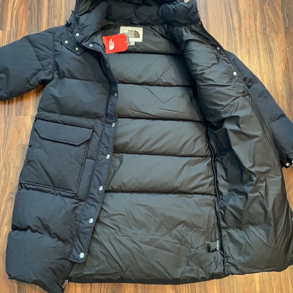 The North Face Sierra Down Parka - Picture 8 of 16